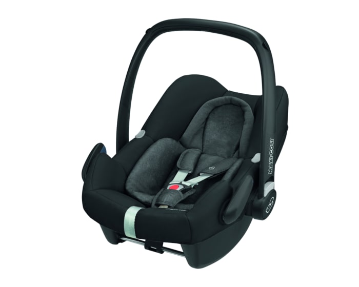 8555710110_2019_maxicosi_carseat_babycarseat_rock_black_nomadblack_3qrtleft