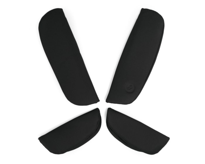9854900060_2024_MC_Carseat_MICA_360_Pro_Beltpad_set_Authentic_Black_A