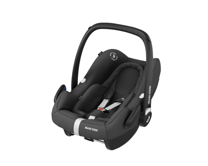 8555672110_2020_maxicosi_carseat_babycarseat_rock_black_essentialblack_3qrtleft