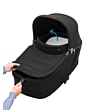 1978390110_2024_maxicosi_stroller_comfort_oxford_plus_twillicblack_soothingslope_3qrt